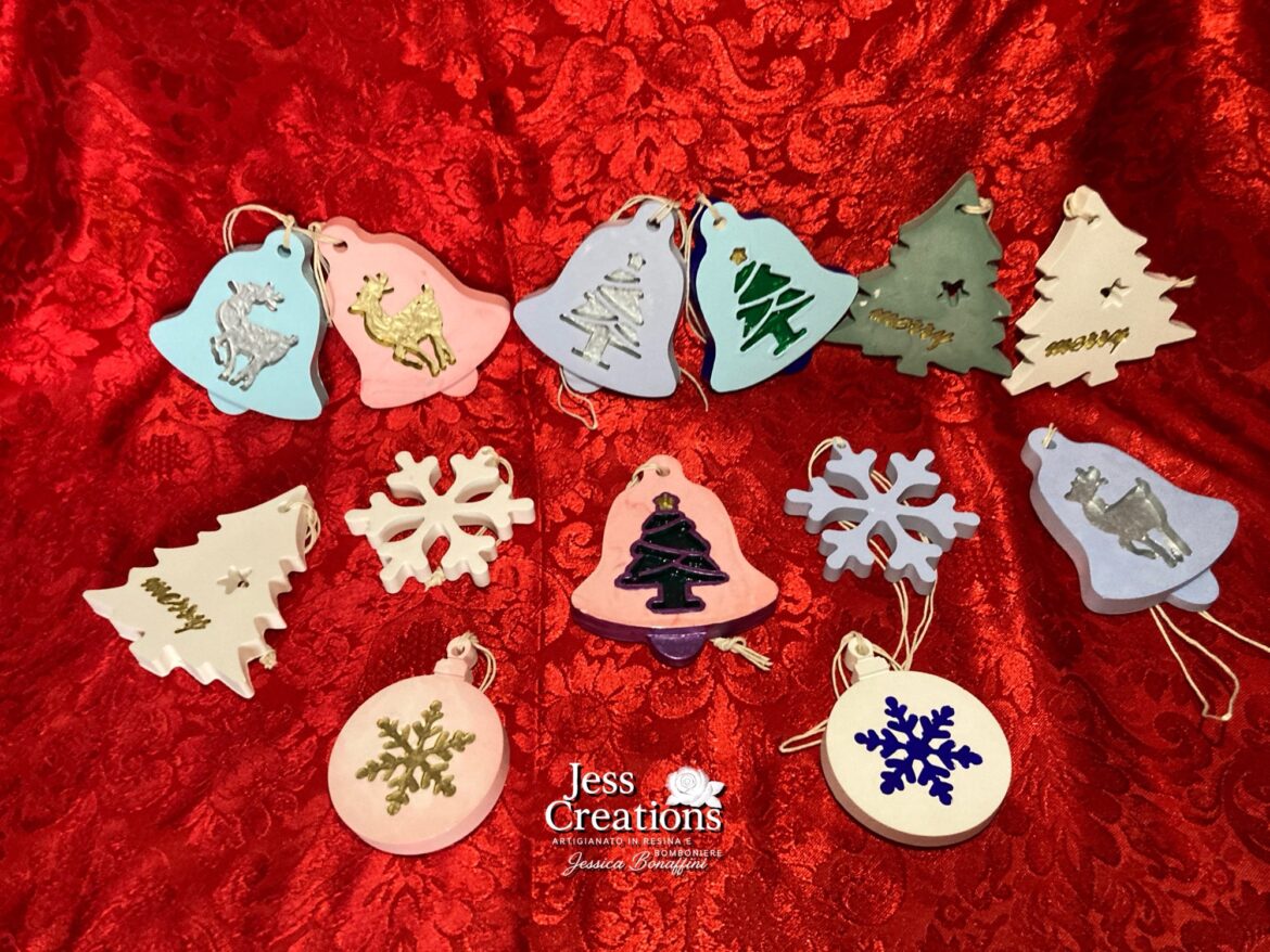 🎄 Palline di Natale in Gesso – Emozioni da Appendere