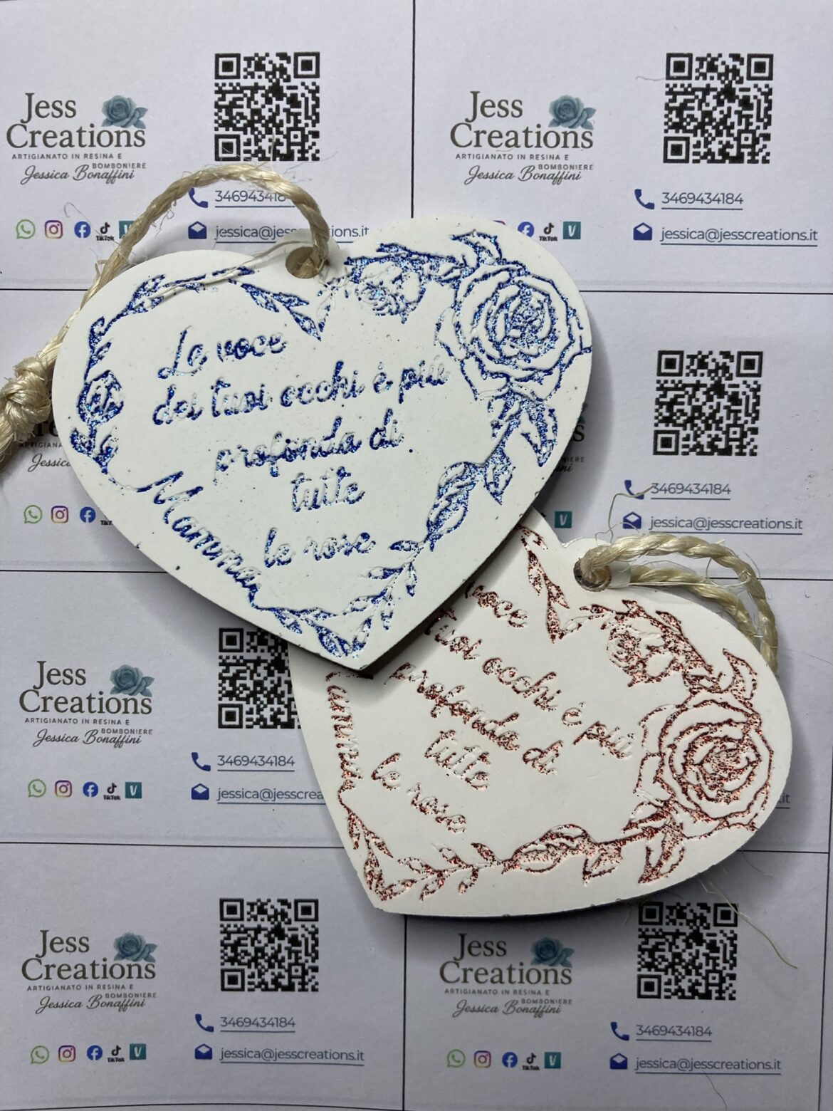 Cuori in gesso incisi – Un dono poetico per la mamma